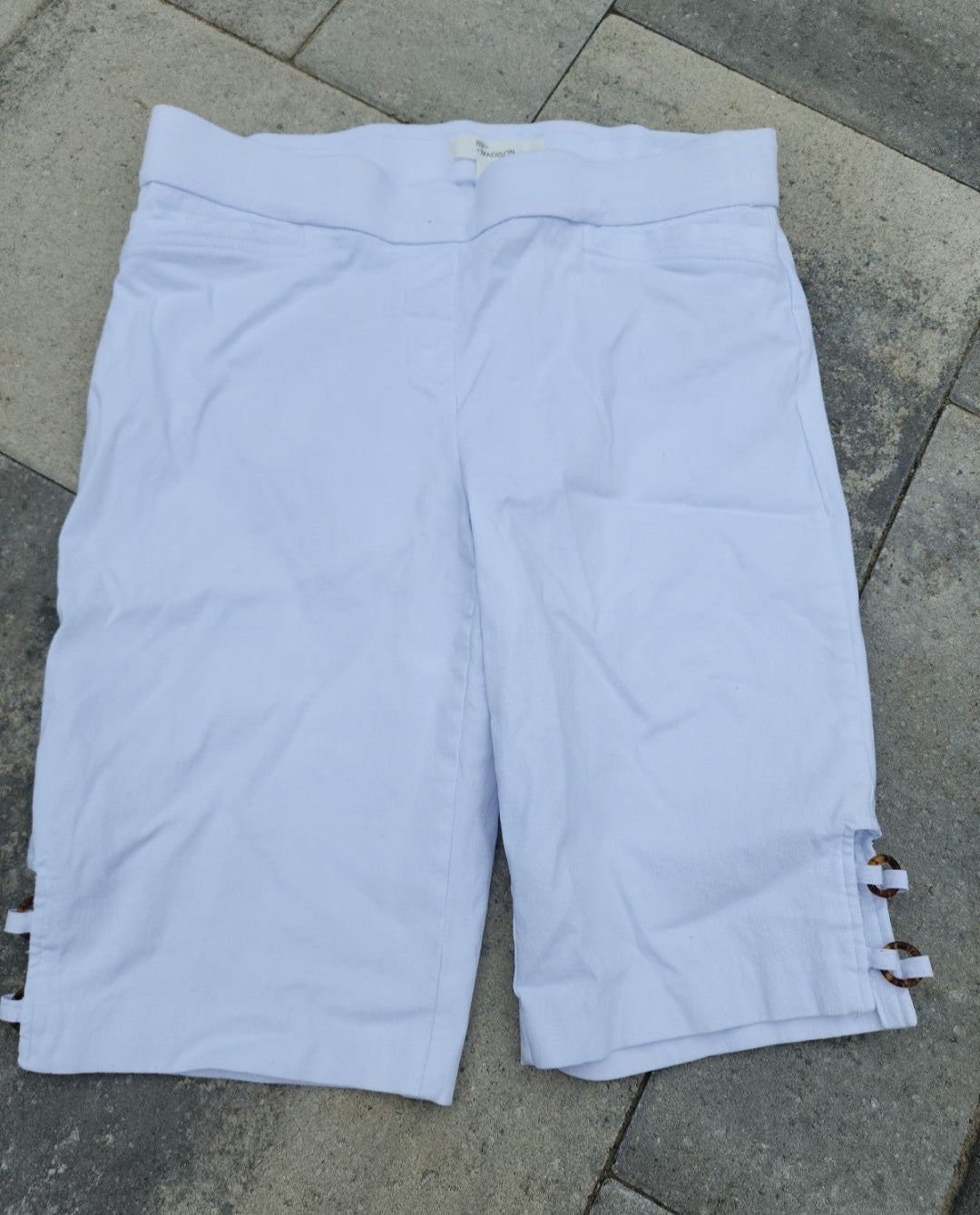 Women's 89th & Madison White Capris Medium