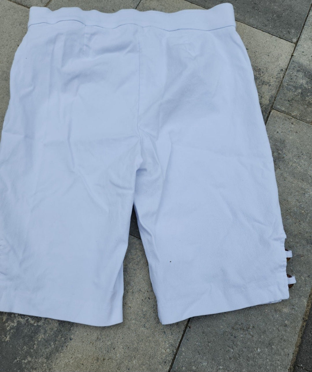 Women's 89th & Madison White Capris Medium