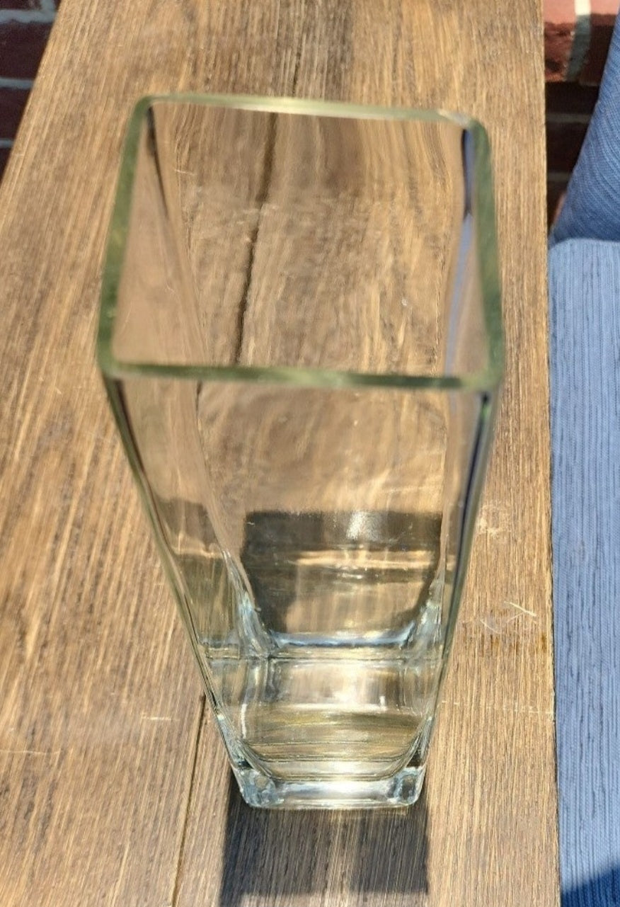 VINTAGE 10.5" TALL CUBE MODERNIST SQUARE WELL MADE GLASS FLOWER VASE