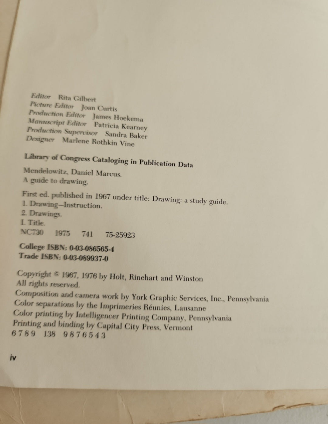 A Guide to Drawing by Daniel M. Mendelowitz 1976