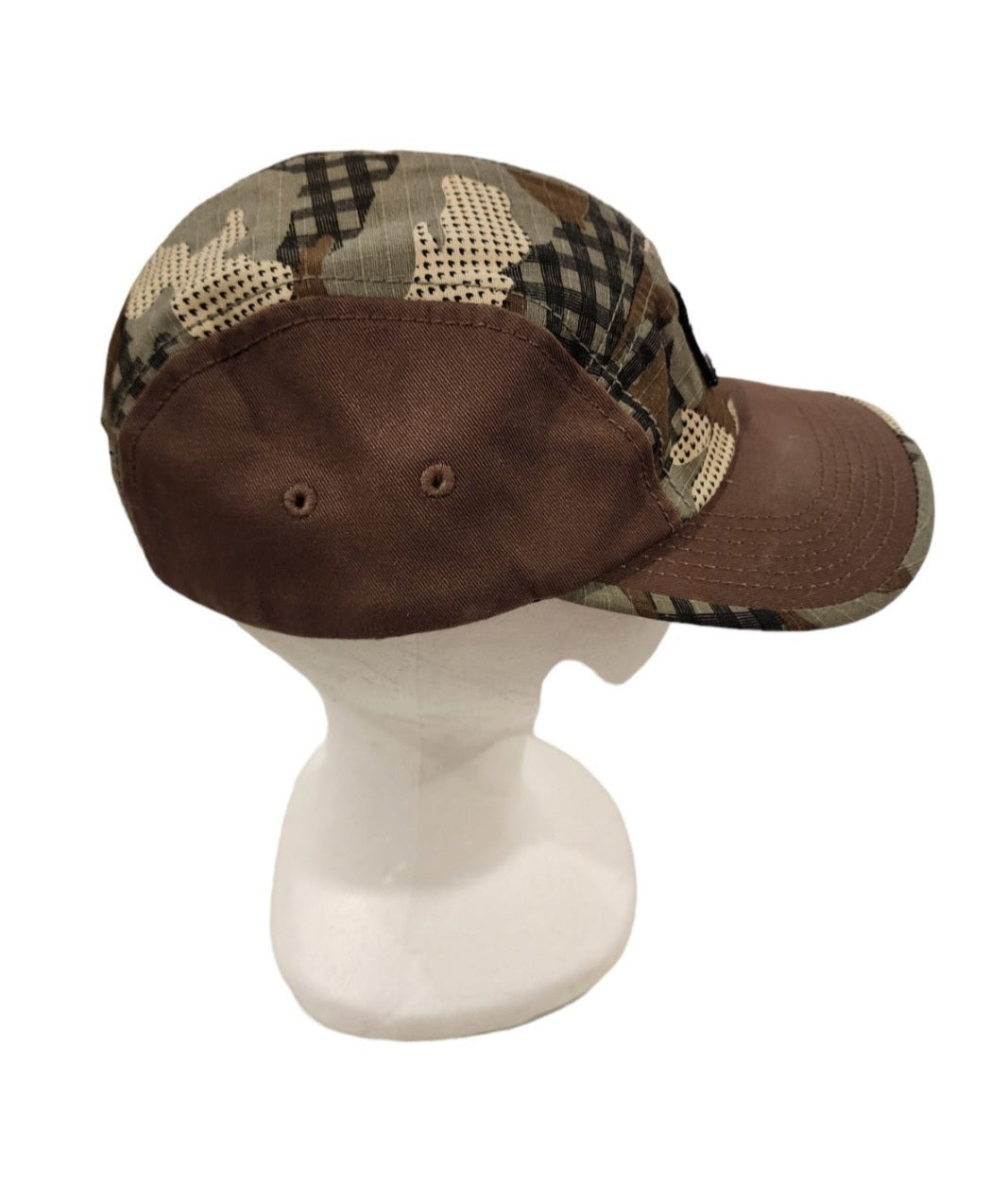 The American Chuck Originals snapback cap baseball camo hat is a men's snapback