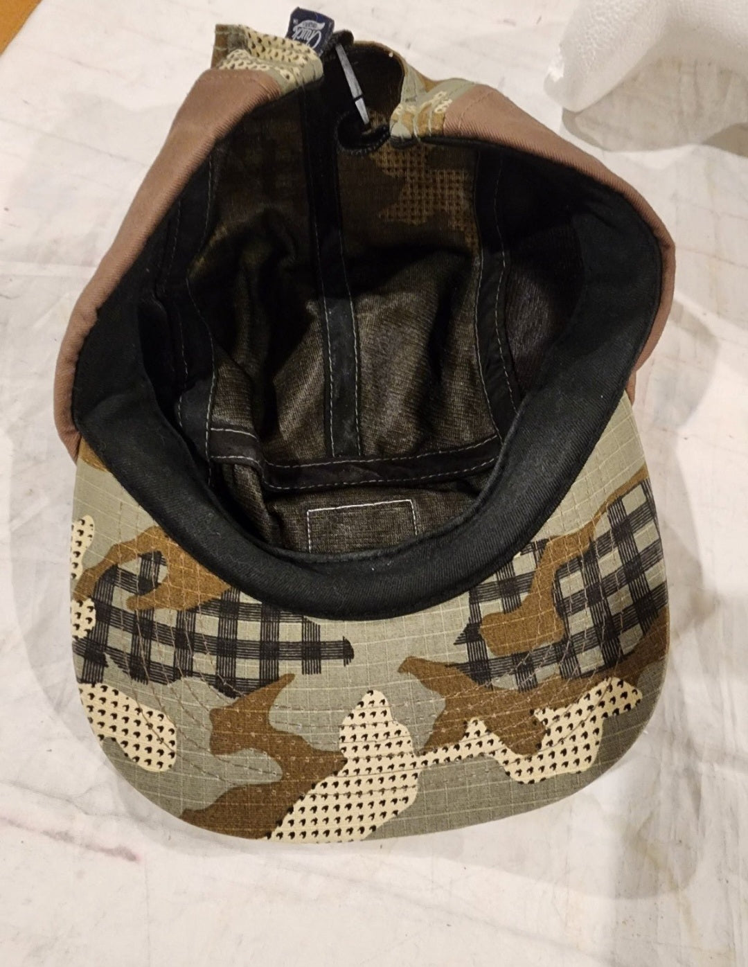 The American Chuck Originals snapback cap baseball camo hat is a men's snapback