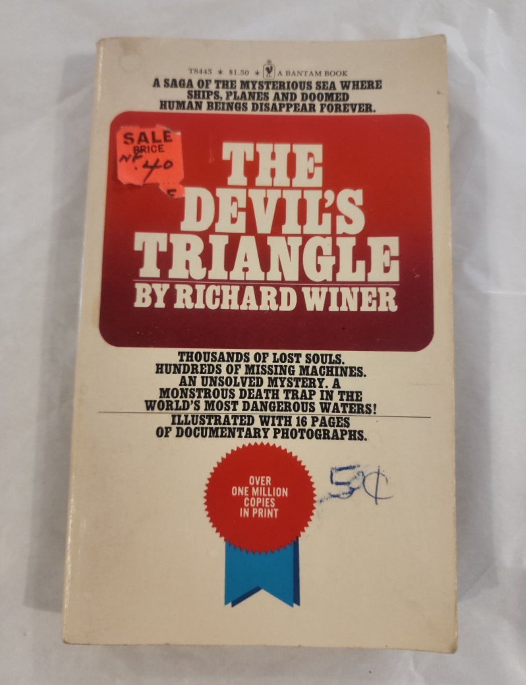 The Devil's Triangle - Richard Winer - Paperback Book  Mysteries 1975