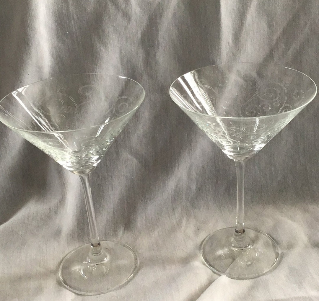 Cocktail Glasses with etched Swirls