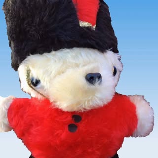 Vintage British Soldier Bear Buckingham palace 17"