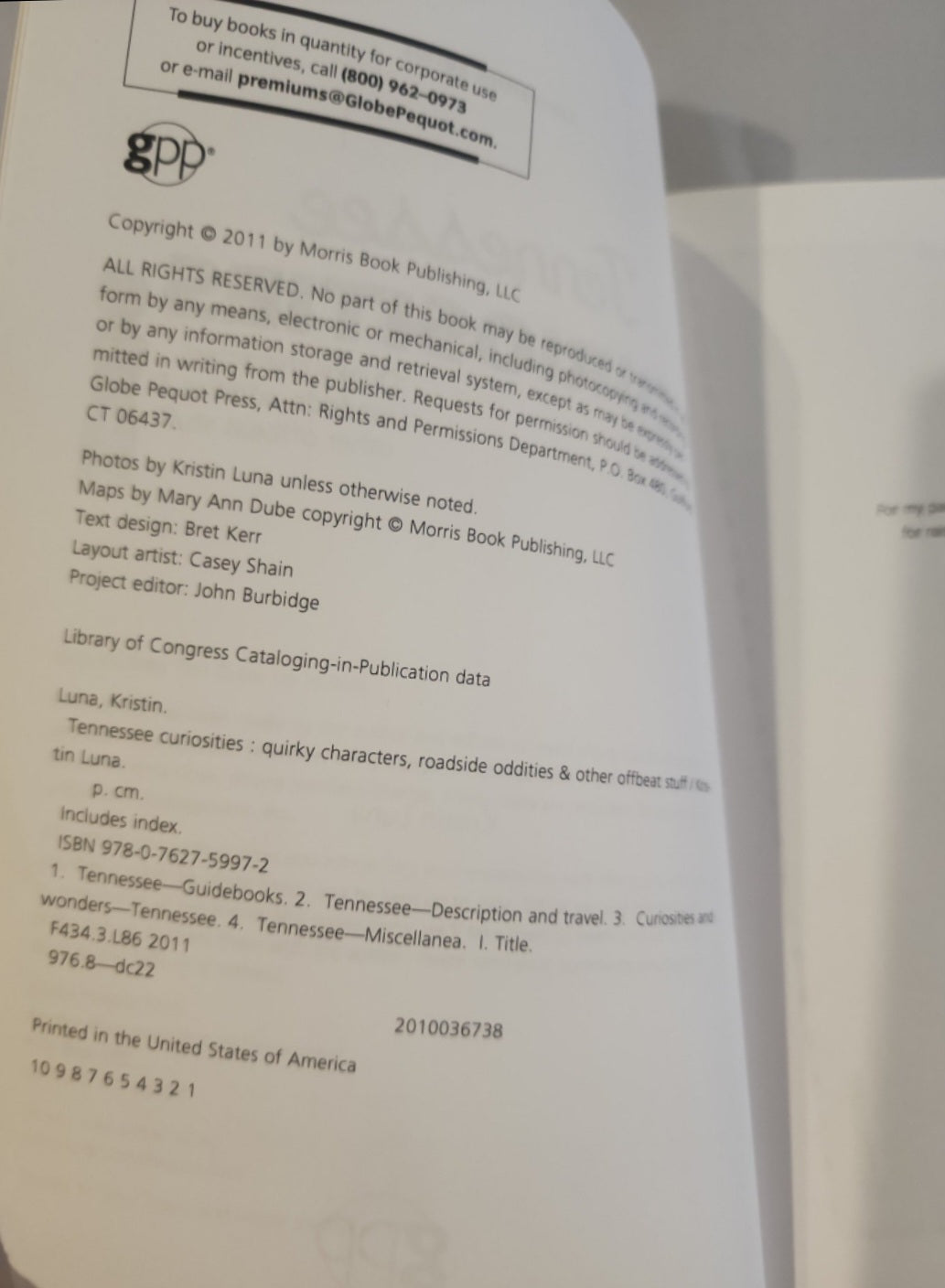 Tennessee Curiosities: Quirky Characters, Roadside Oddities & Other Offbeat Stuff