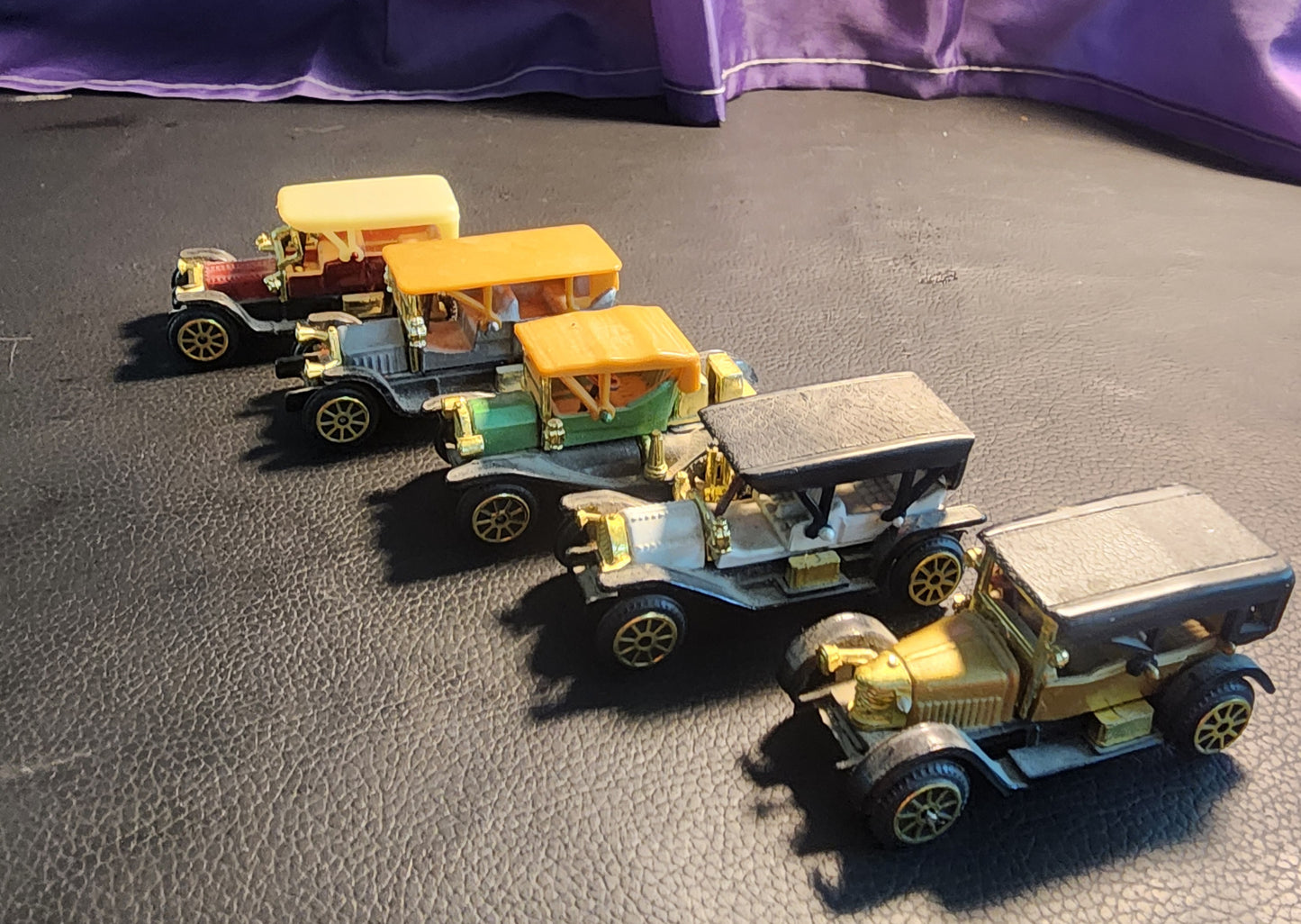 Red Rolls Royce Silver Ghost 1906 Made In Hong Kong Diecast No.302 ,304 ,305,306