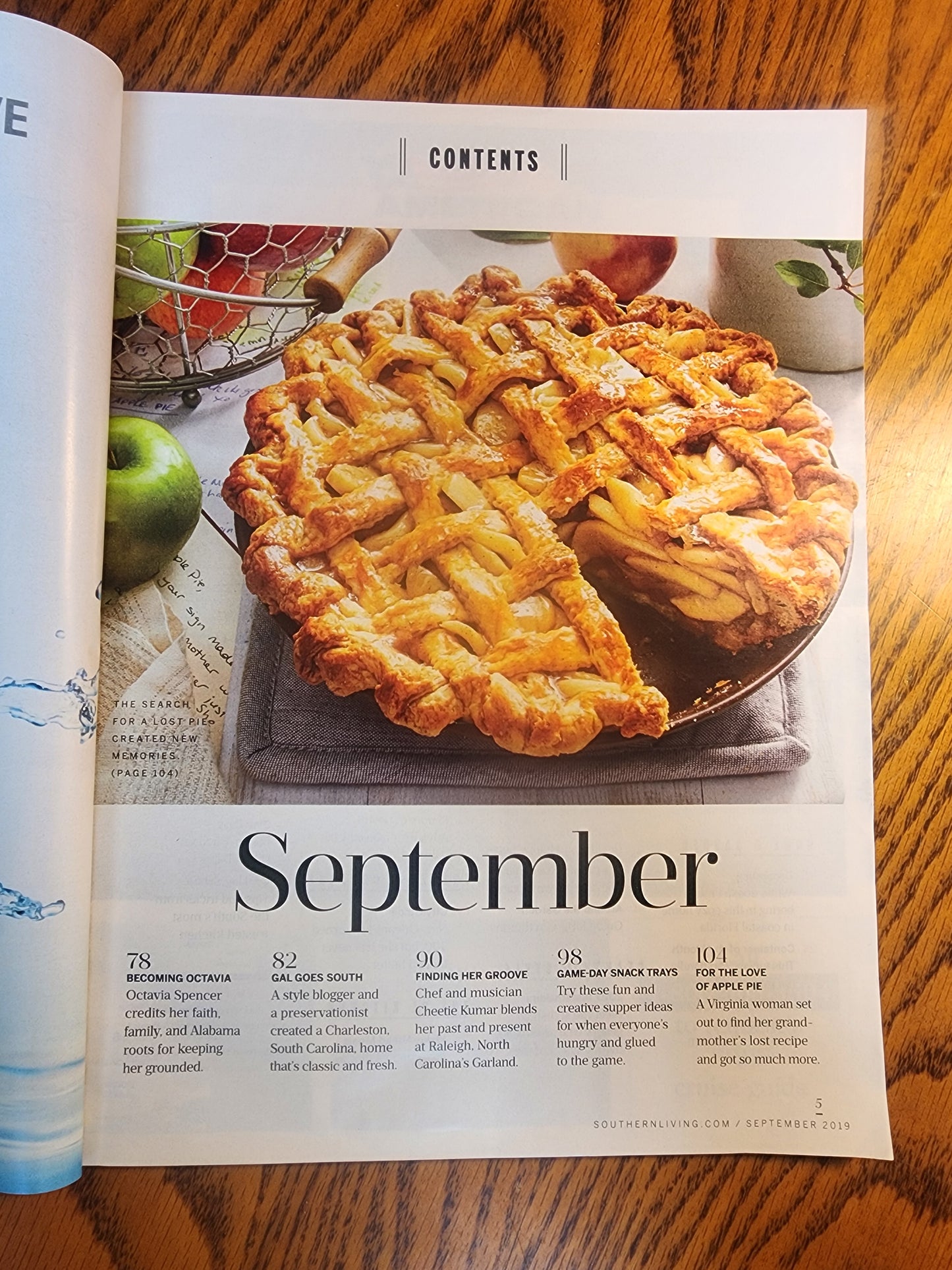 Southern Living September 2019 Octavia Spencer Charleston Apple Pie, Fall Style