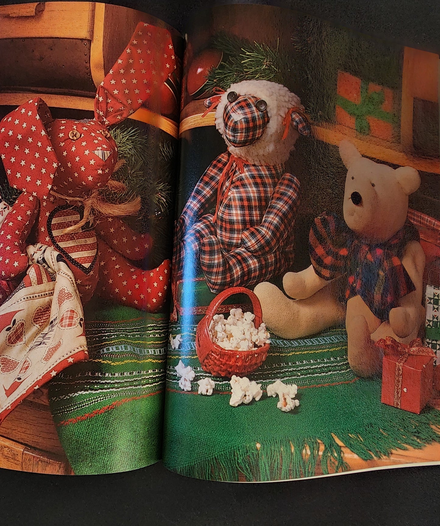 Vtg Better Home and Gardens Magazine 1989 Country Crafts Christmas Edition Santa's BEST