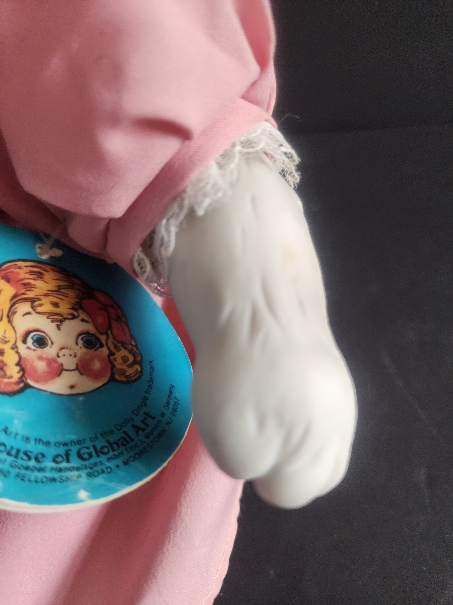 Dolly Dingle's Kittie Cuti Porcelain Musical Cat Doll L. Edition 681/2000