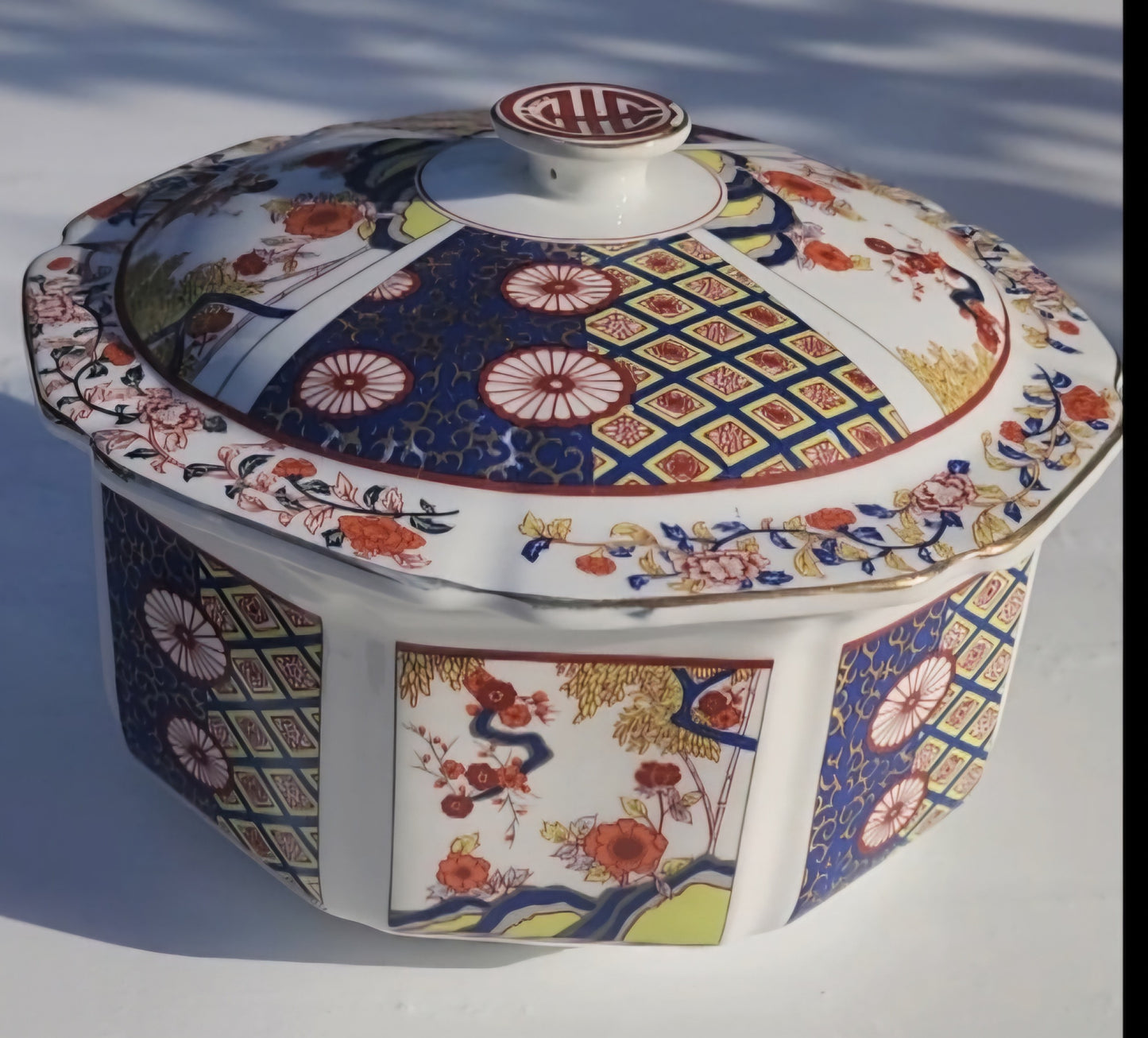 8" Asian Tatung Imari Cathay Octagon Covered Casserole Serving Bowl China