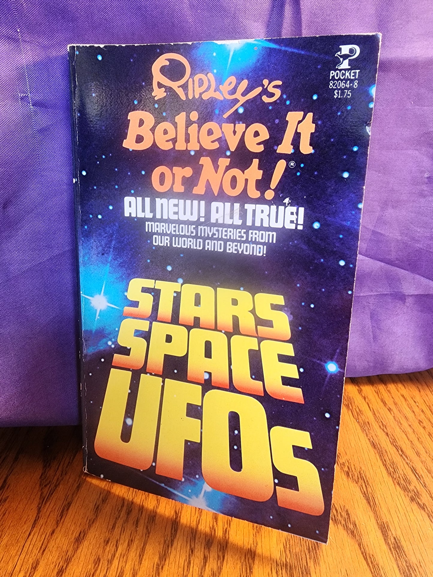 1978 Ripley’s Believe it or Not!  "Stars Space & UFOs” vintage pb book