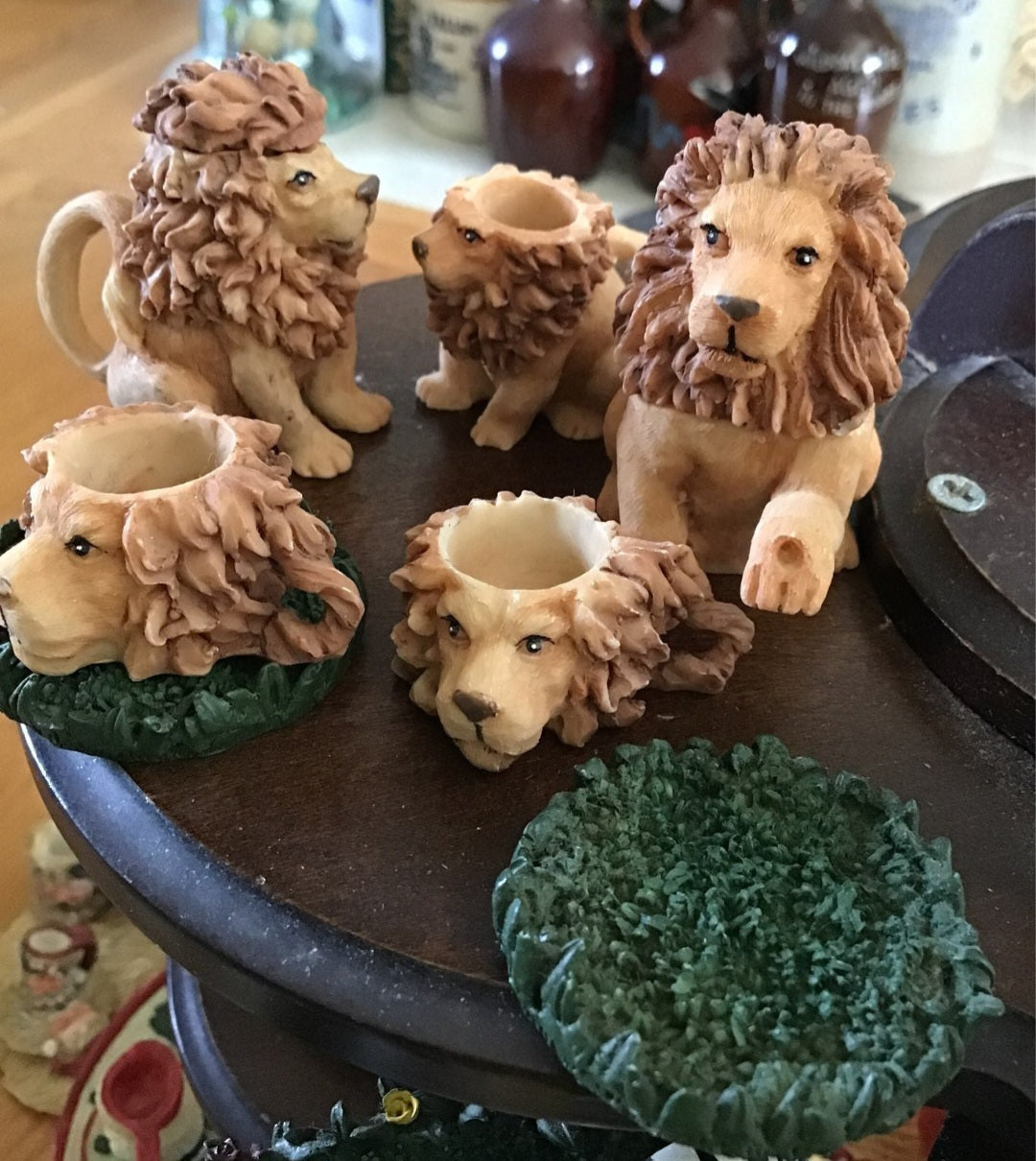 Lion Miniature Tea Set Resin Tray , Pot Sugar Creamer Cups & Saucer 8 Piece Set