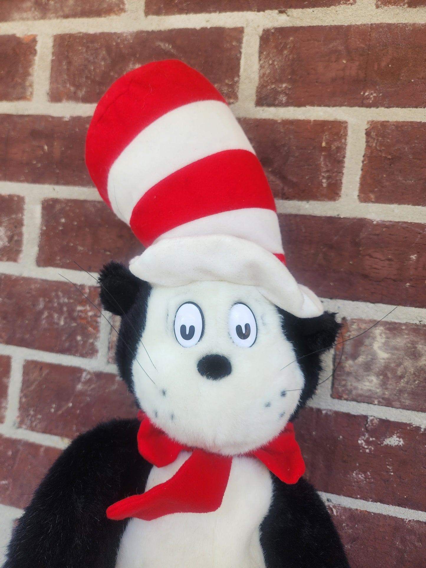 VTGE 1995 DR. SEUSS ENTERPRISES,  LARGE 29"  PLUSH CAT IN THE HAT STUFFED TOY,