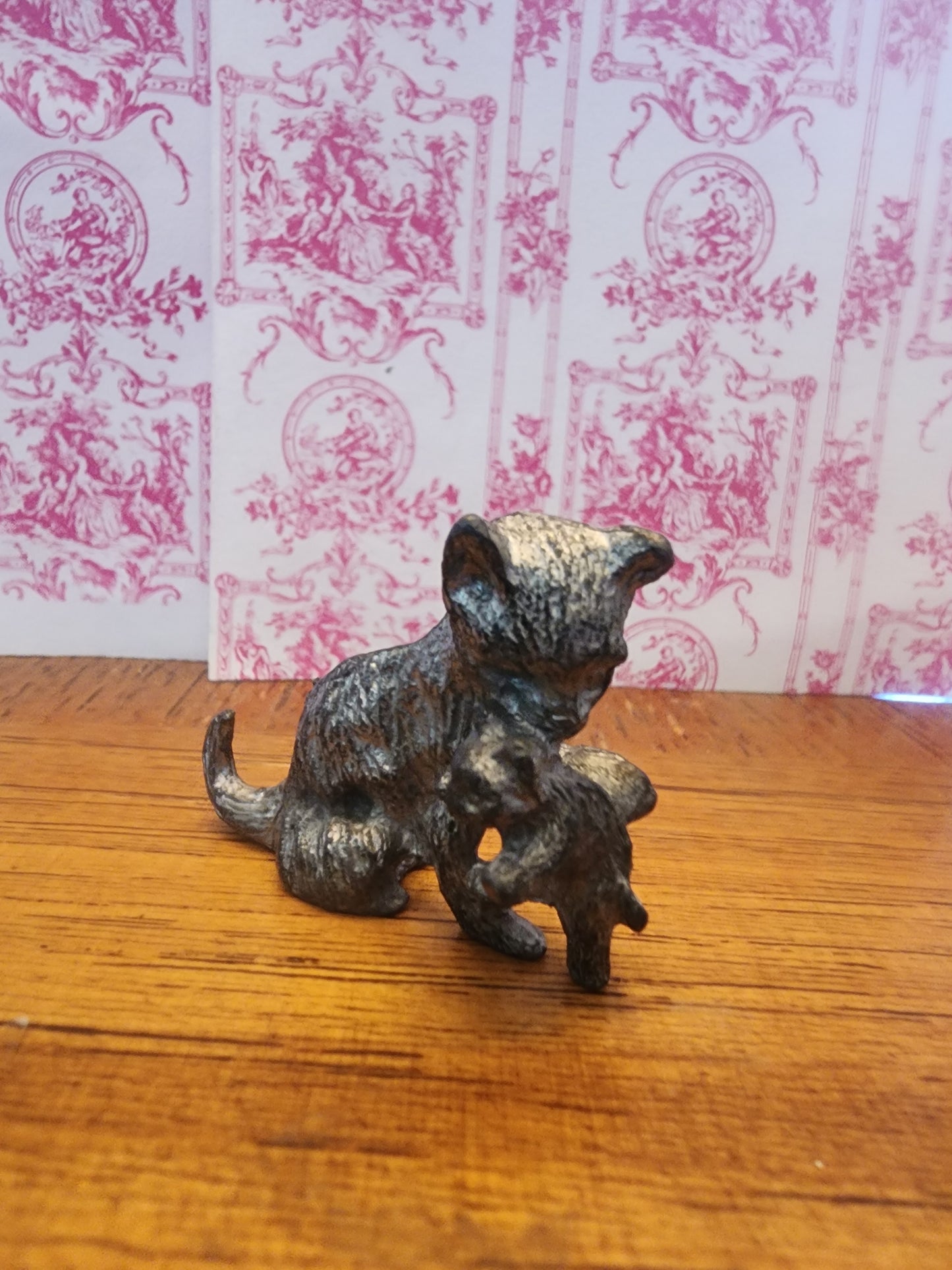 Vintage Pewter Kitty Cat With Kitten figurine