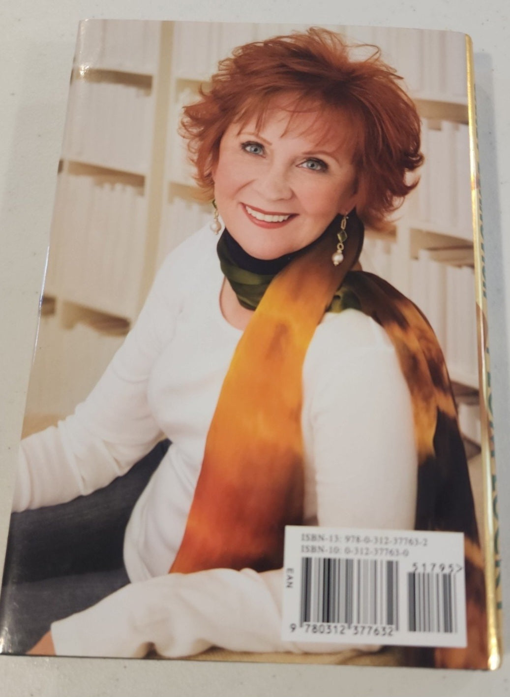 Plum Lucky (Stephanie Plum: Between the Numbers) Janet Evanovich  HB Book