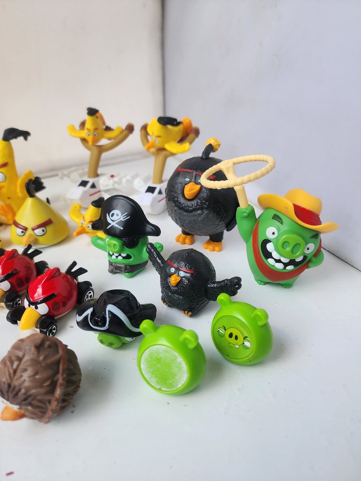 30-Piece Angry Birds Toy Set with Shooters & Vehicles