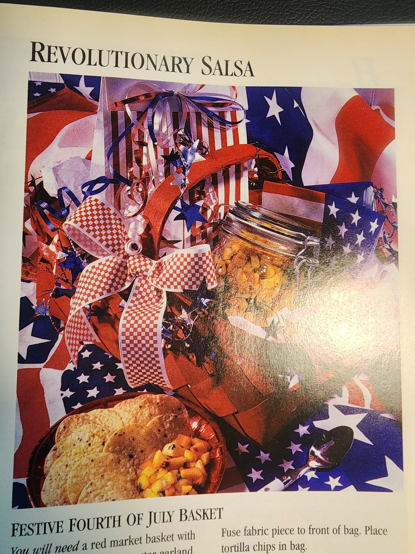 Year of Gifts of Good Taste by Leisure Arts Staff (1998, Hardcover)