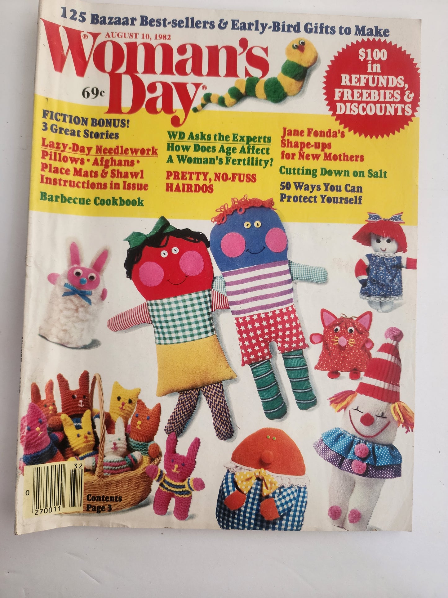Woman's Day  August 1982 - 125 bazaar best-sellers and early-bird craft & gifts
