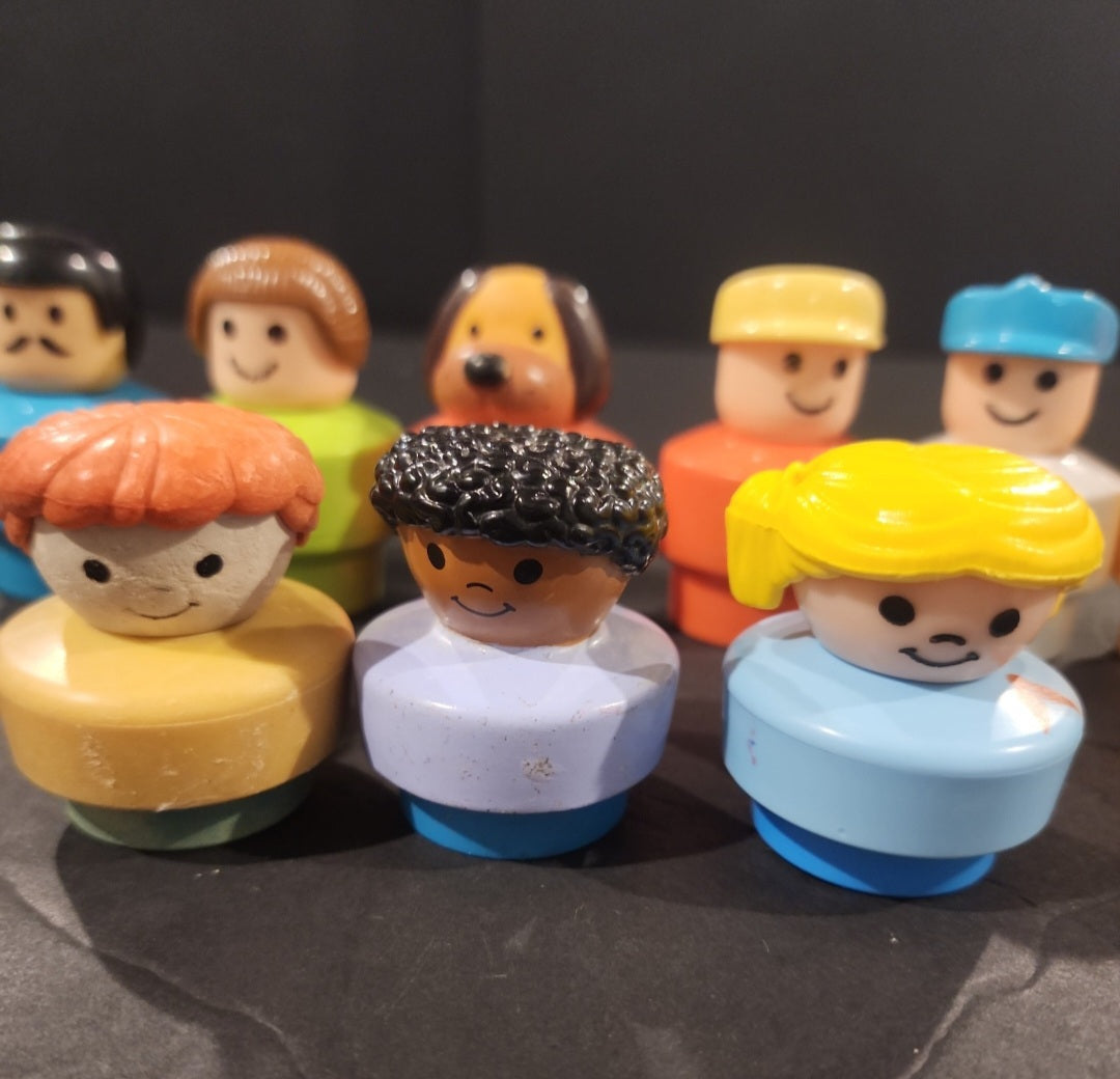 lot of 10 Vintage Jumbo Chunky Little People And Animals Plastic Toy Figures.