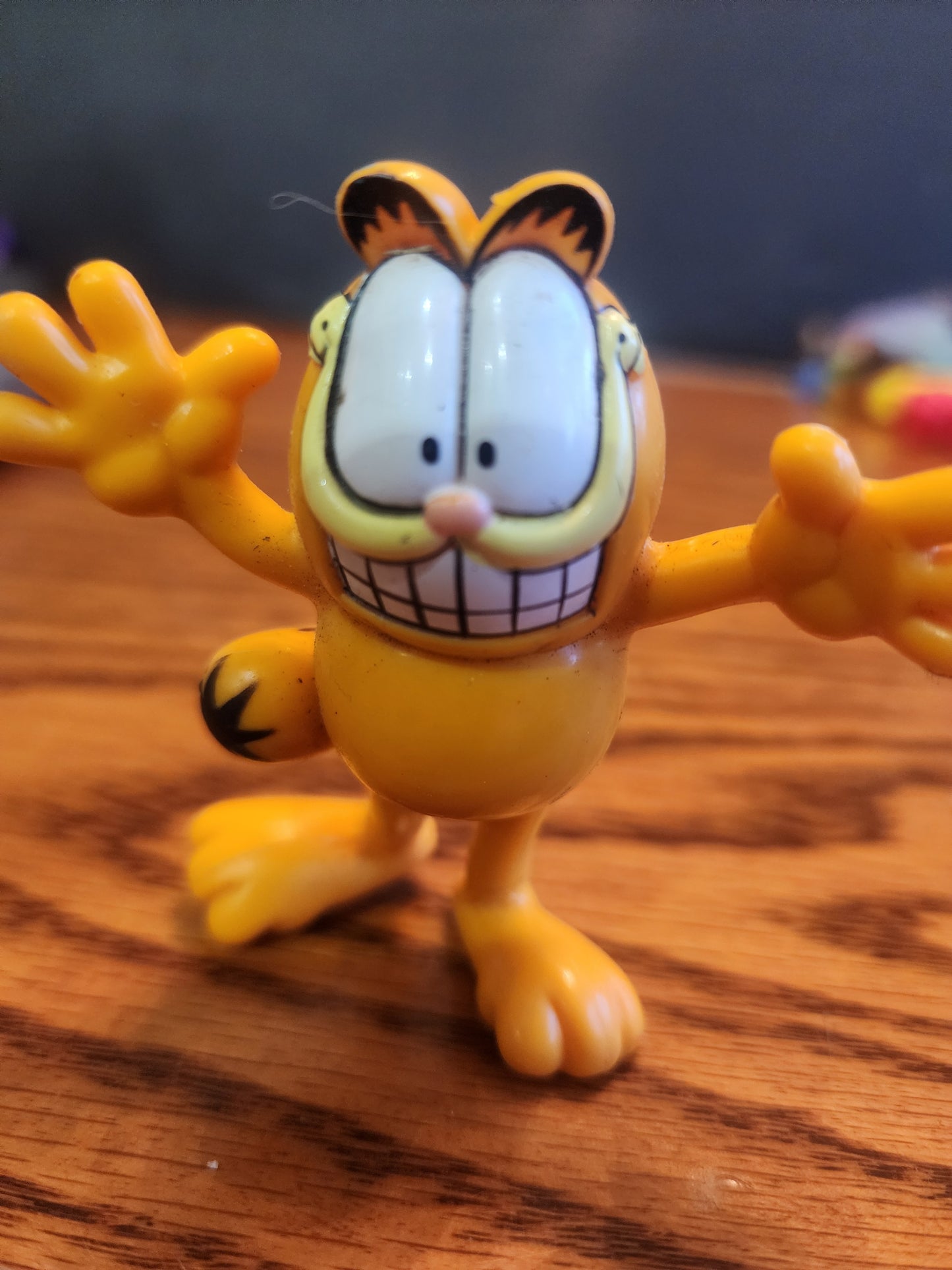 Vintage Pop Art Garfield Bendable Poseable 3" Tall Toy Collectable rubber figure