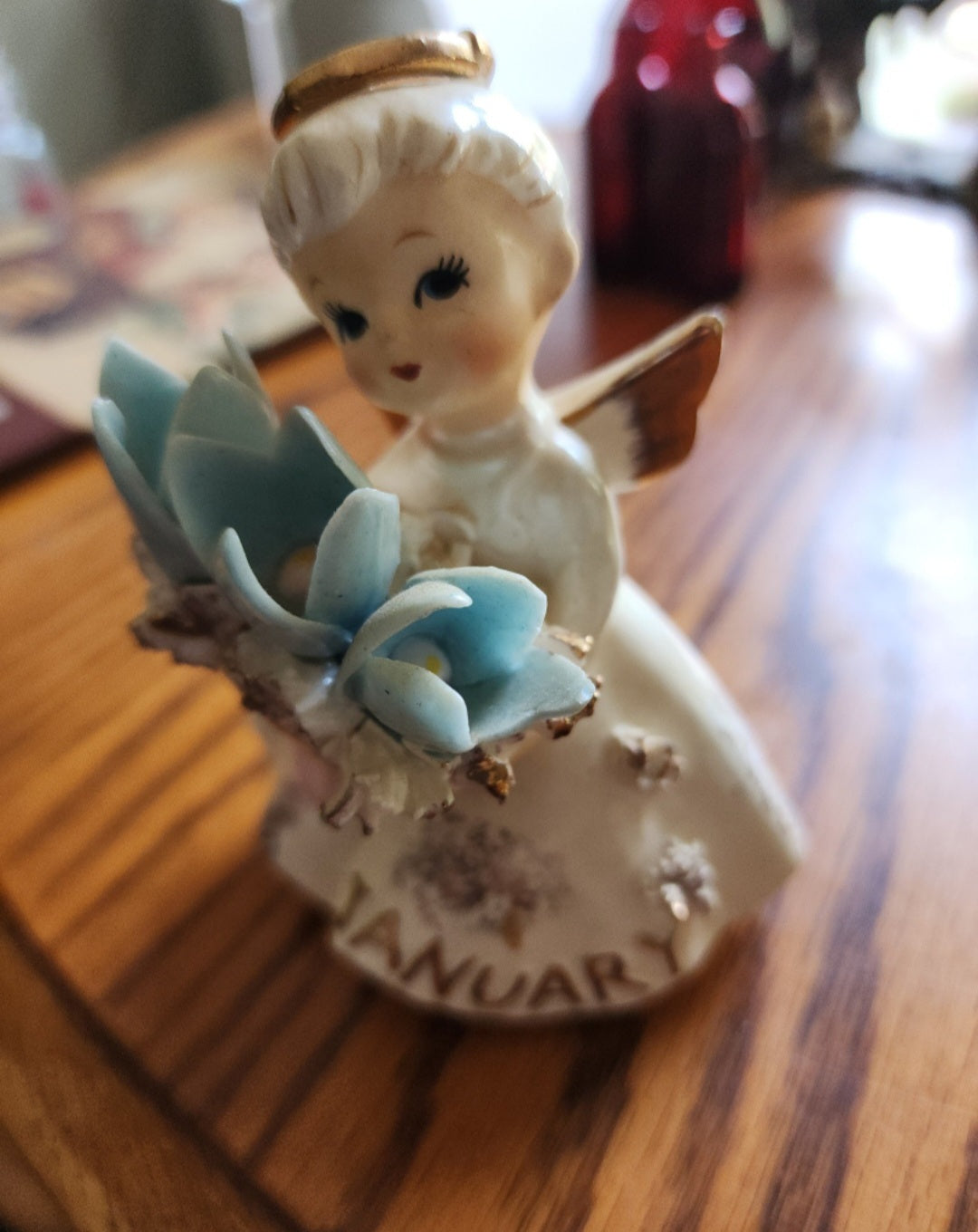 50's LEFTON January ANGEL figurine Japan 489 Snowdrop Garnet aprox 4.5" tall