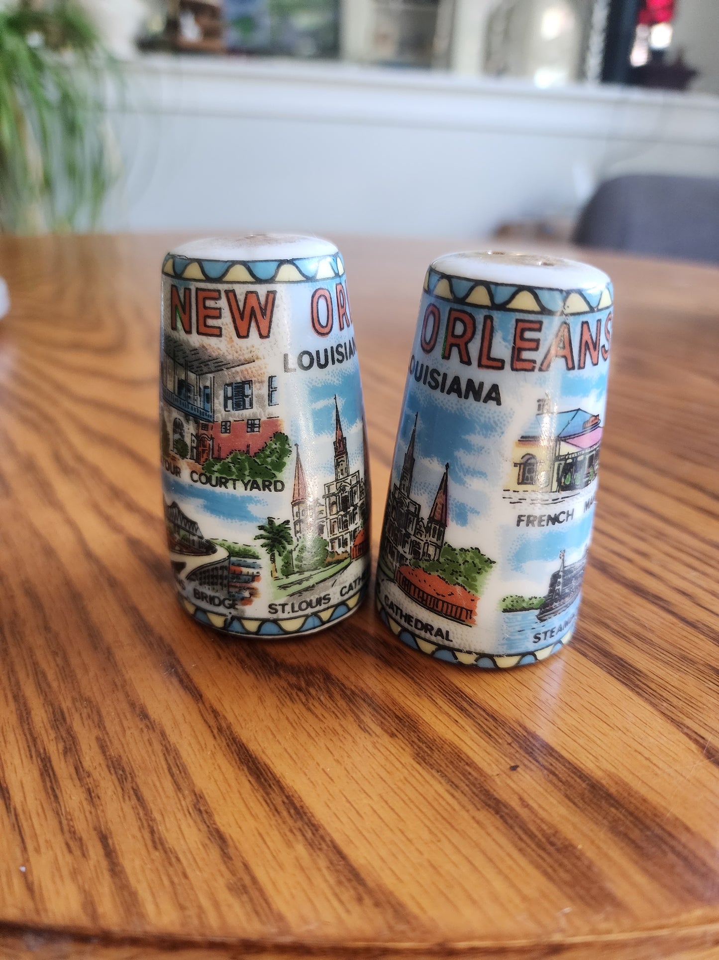 Vintage New Orleans Souvenir Salt & Pepper Shakers - Mid-Century NOLA Landmarks