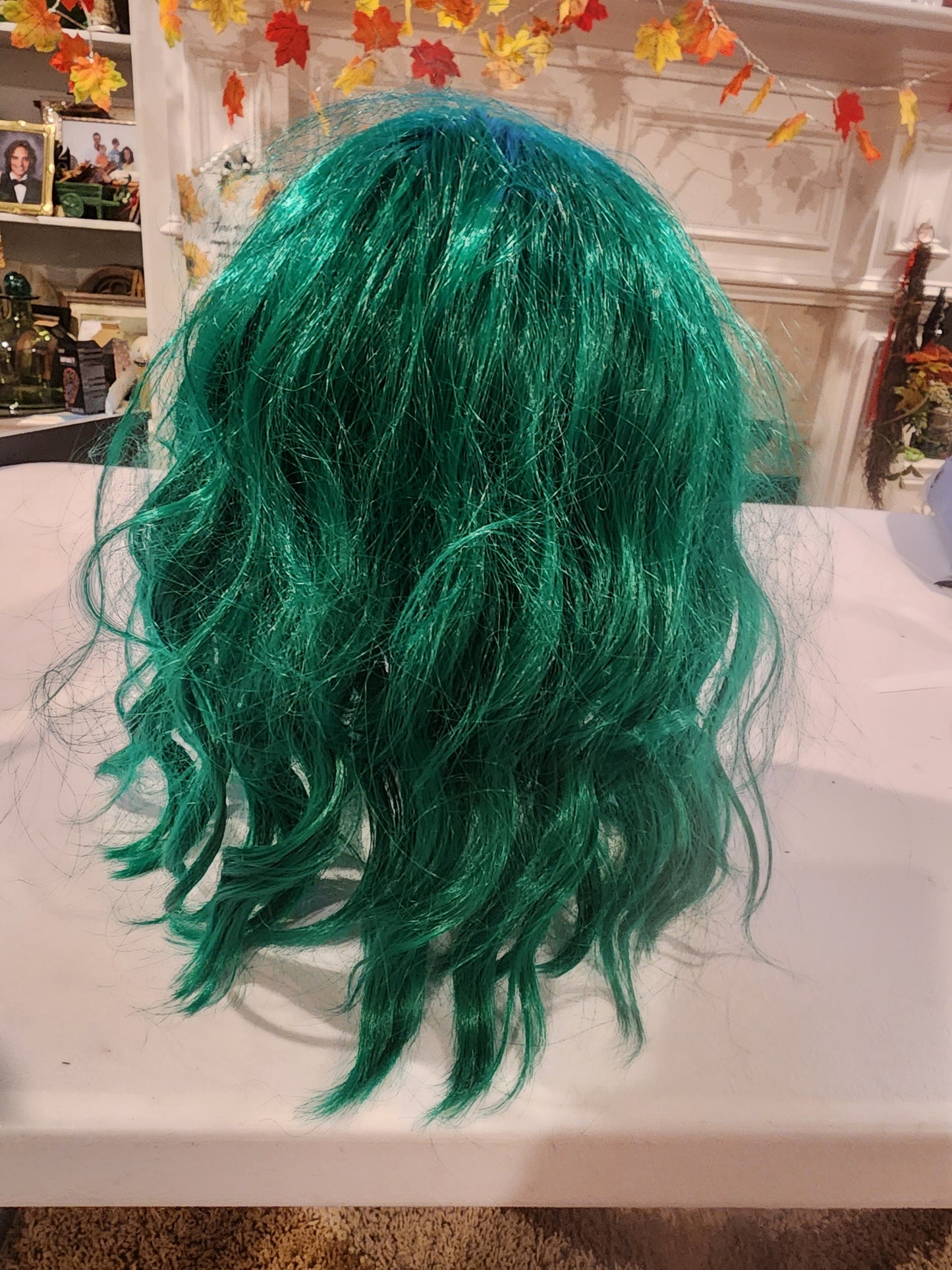 Green Wavy Wig with Bangs - Perfect for Cosplay, Halloween, or Parties