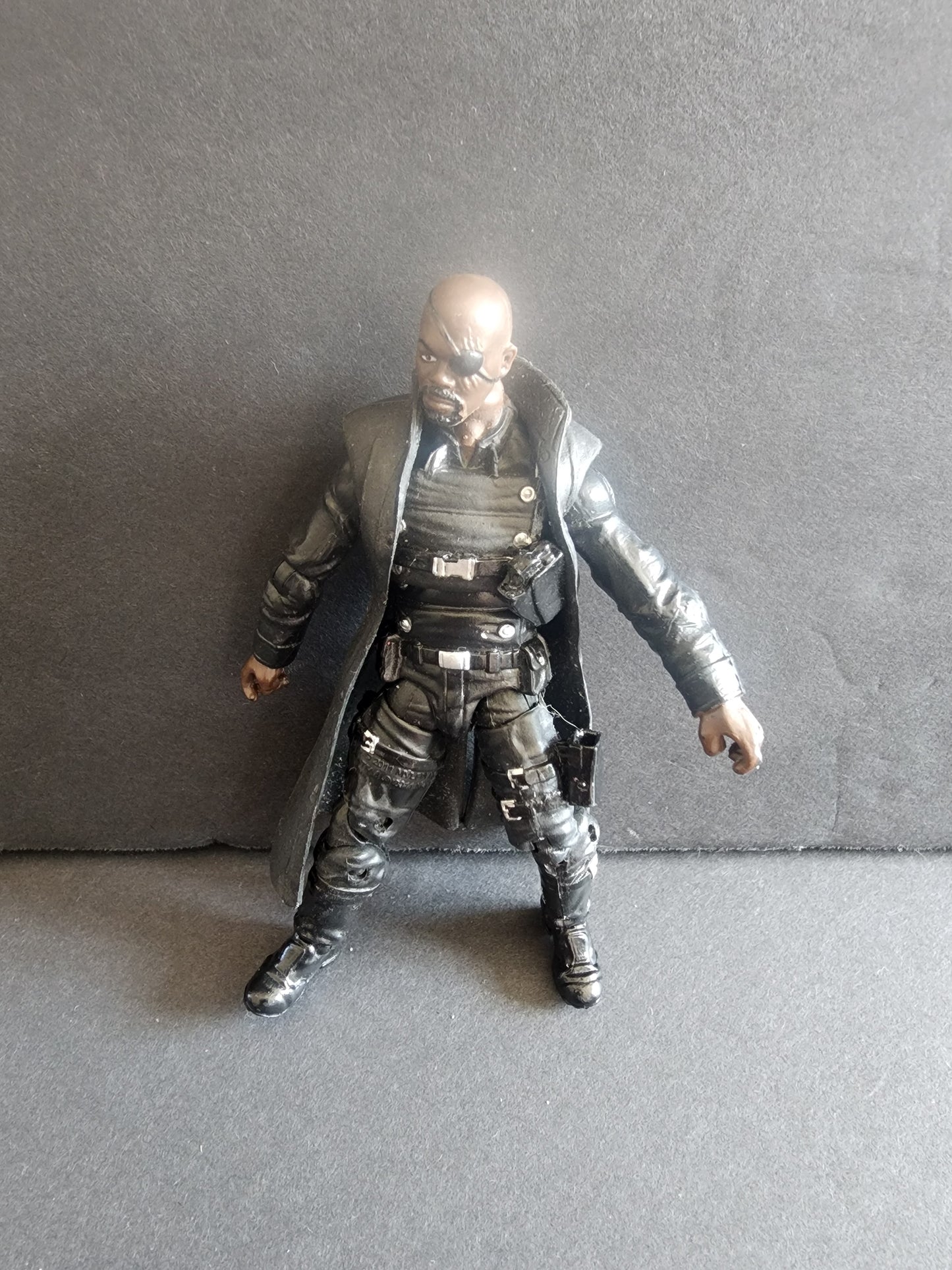 Hasbro 2011 Avengers Marvel Nick Fury 4” Loose Action Figure
