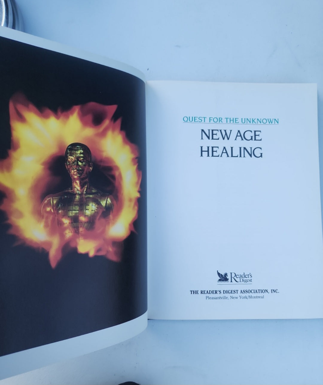 New Age Healing (Quest for the Unknown) by Reader's Digest Editors