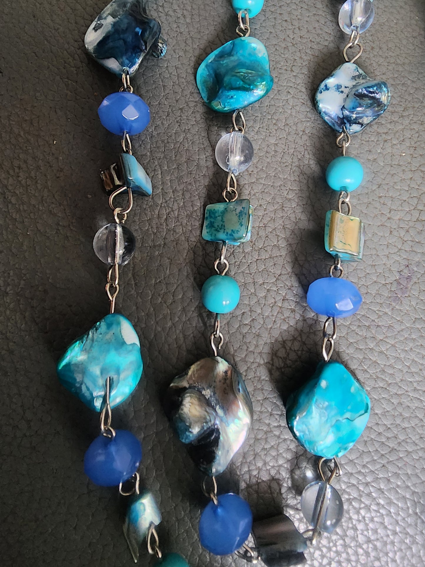 AVENUE Brand Dyed Blue Turquoise Mother of Pearl Fashion Necklace Double Strand