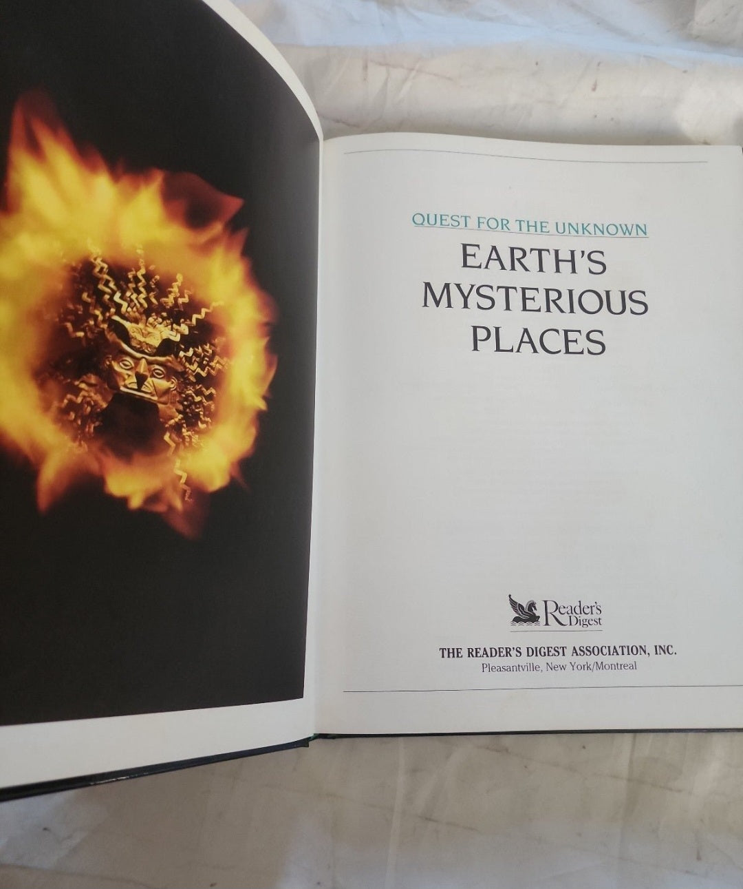 Quest of the Unknown UFO, Mysterious Places & Hauntings Reader's Digest HB Books