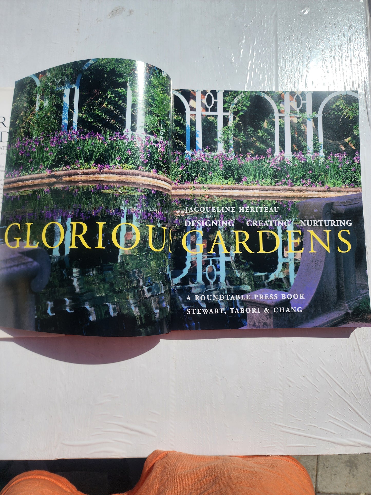 Glorious Gardens: Designing, Creating, Nurturing HB
Book by Jacqueline Hériteau