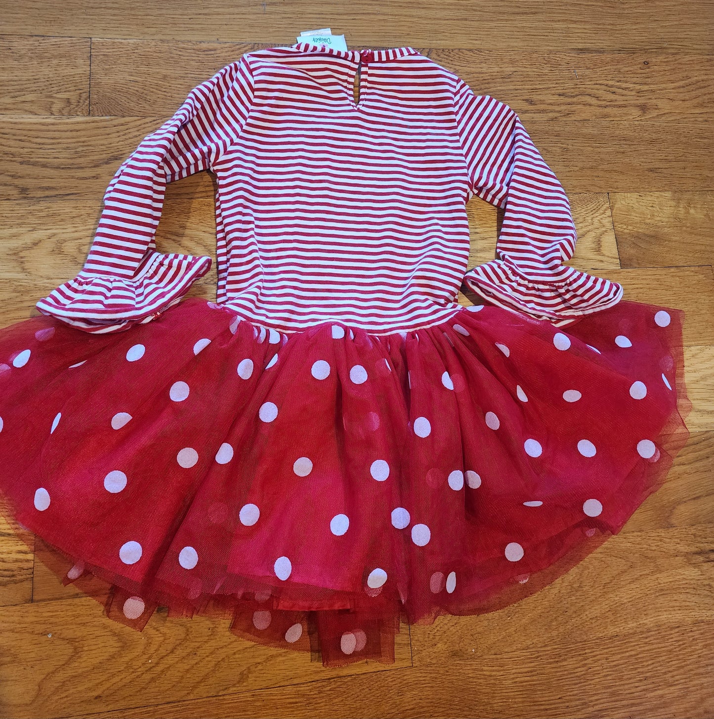 Festive Fun: Counting Daisies Girls' 4T Santa Christmas Dress!