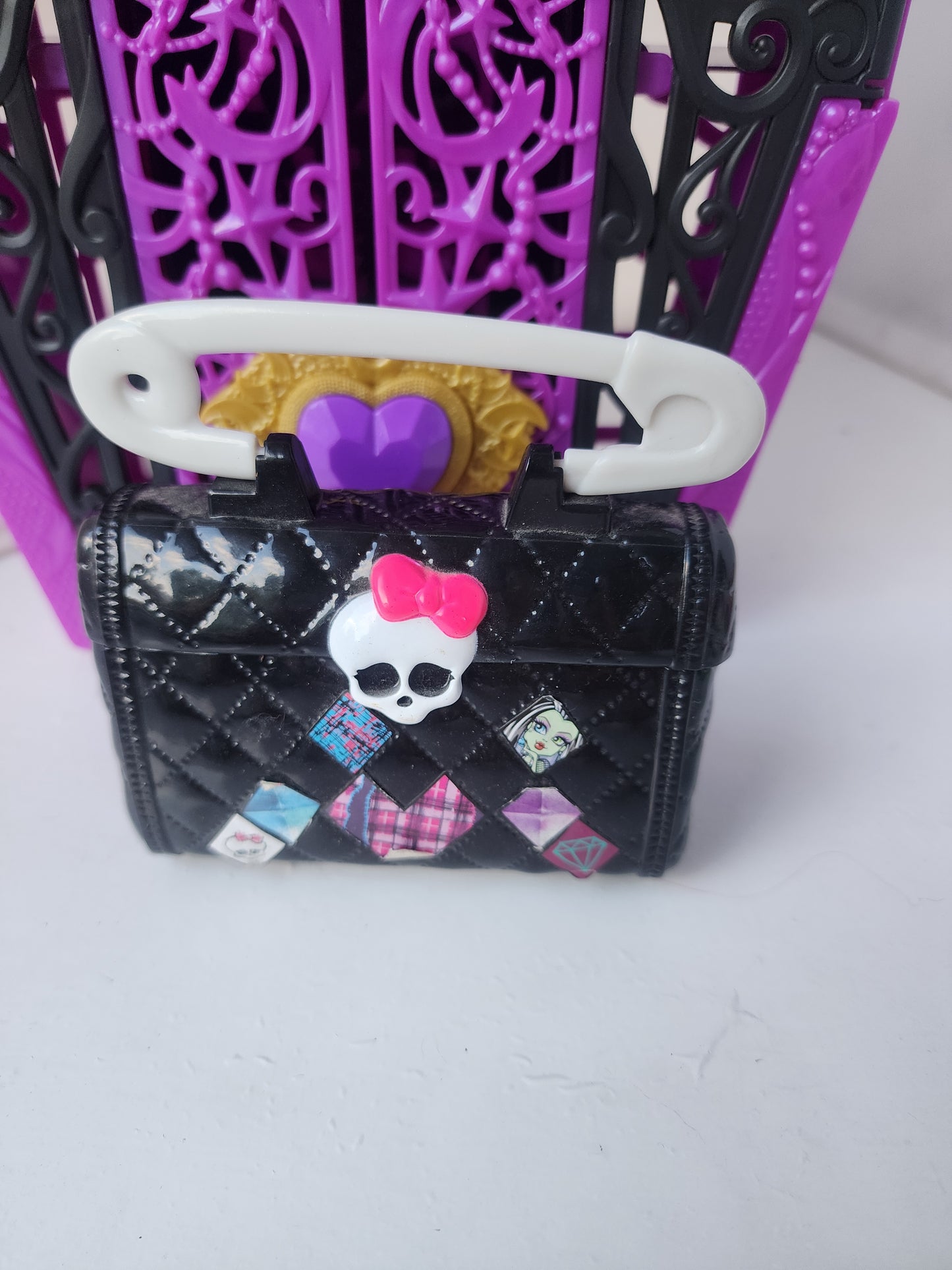 Monster High Music Festival Venus McFlytrap Doll with Coffin Locker & Purse