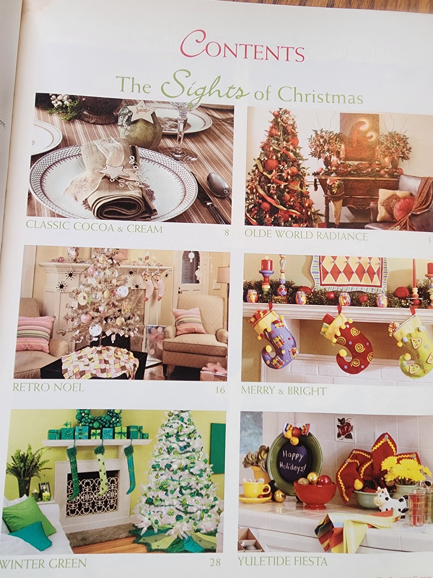 The Spirit of Christmas Creative Holiday Ideas by Leisure Arts 2005