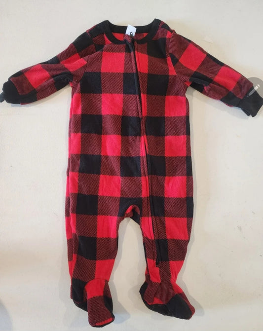 Baby Old Navy 6-12 month sleeper Buffalo Plad Romper with feet