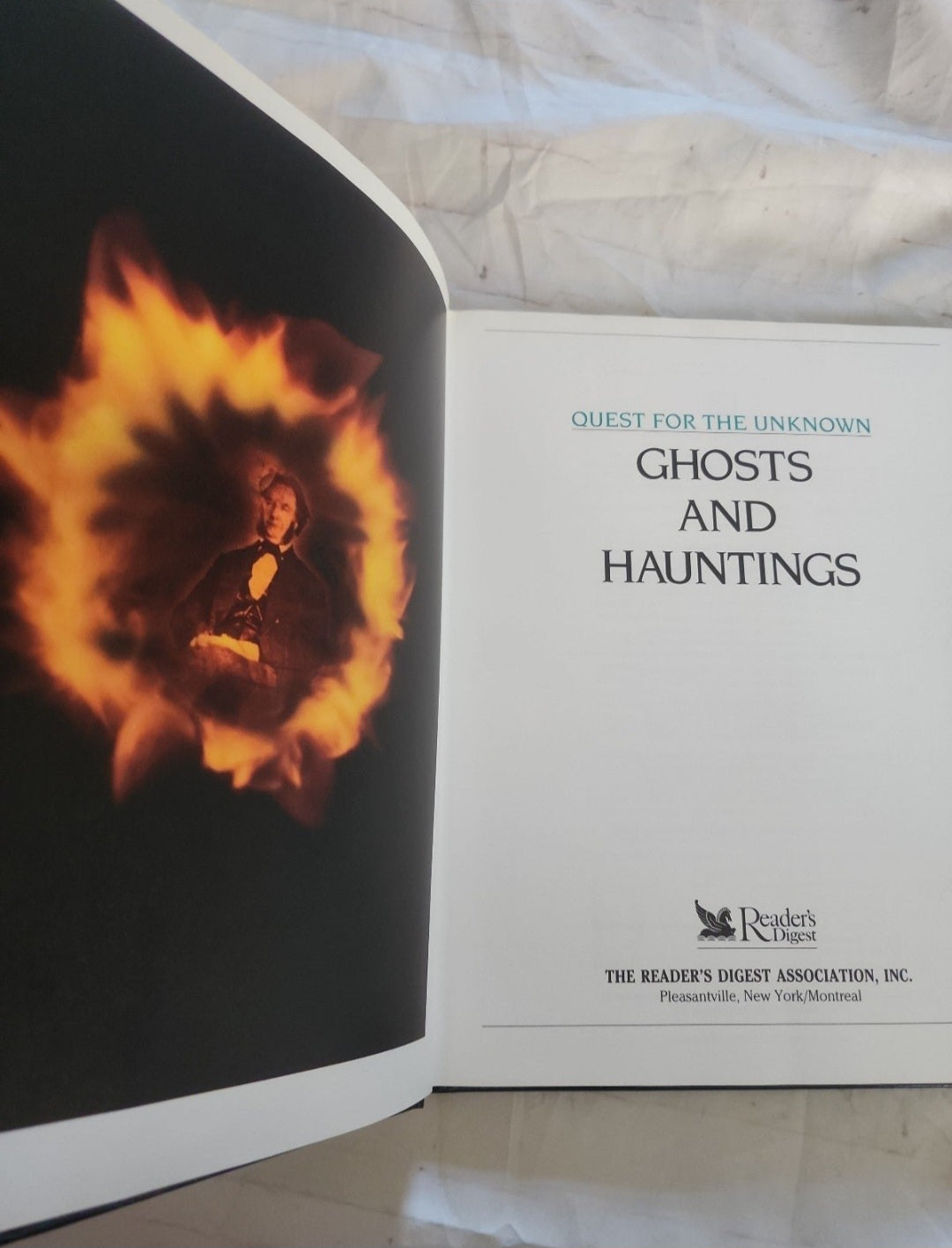 Quest of the Unknown UFO, Mysterious Places & Hauntings Reader's Digest HB Books