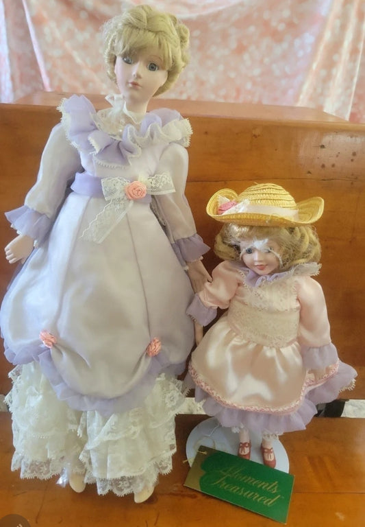 Moments Treasured Porcelain Dolls Mother & Daughter 1989