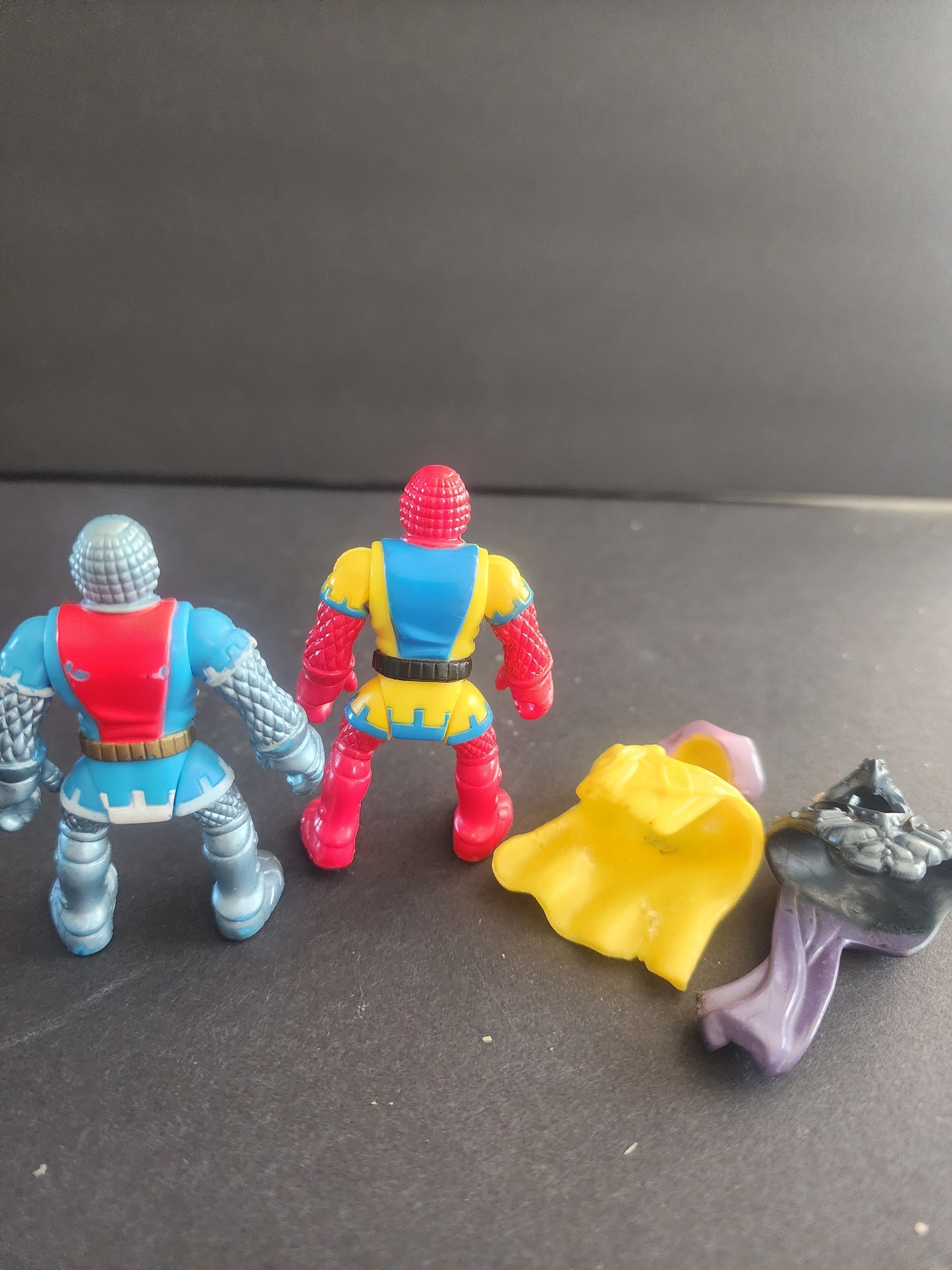 Lot of 6 Knights contains 2 Fisher-Price Imaginext Knight Brigade Figures -