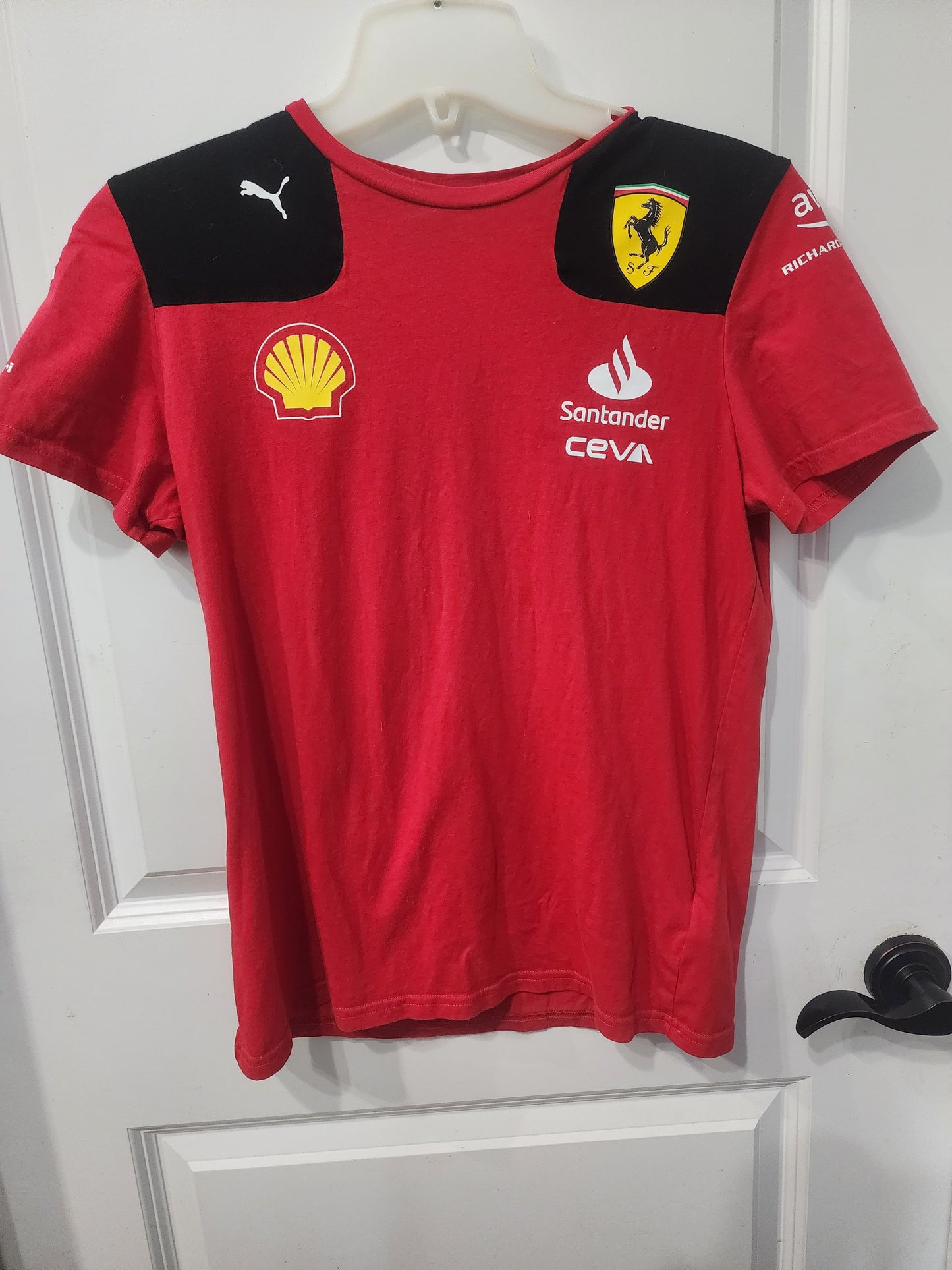Scuderia Ferrari F1 Shirt  Formula One Puma Shell Ceva Santander Racin Boys XL