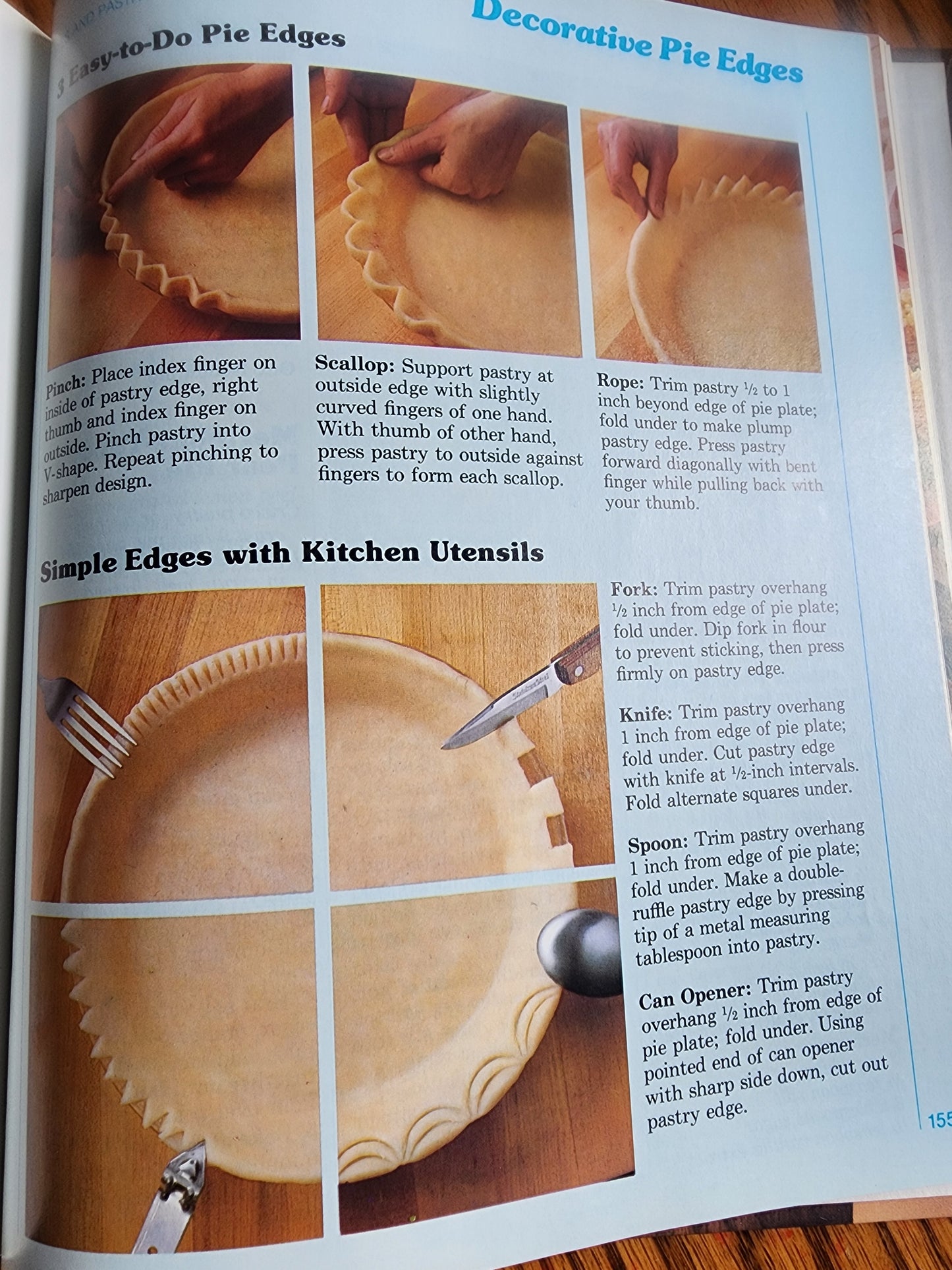 Crisco Cooking Vintage Hardcover Cookbook 350 Easy-To-Follow Recipes - 1982