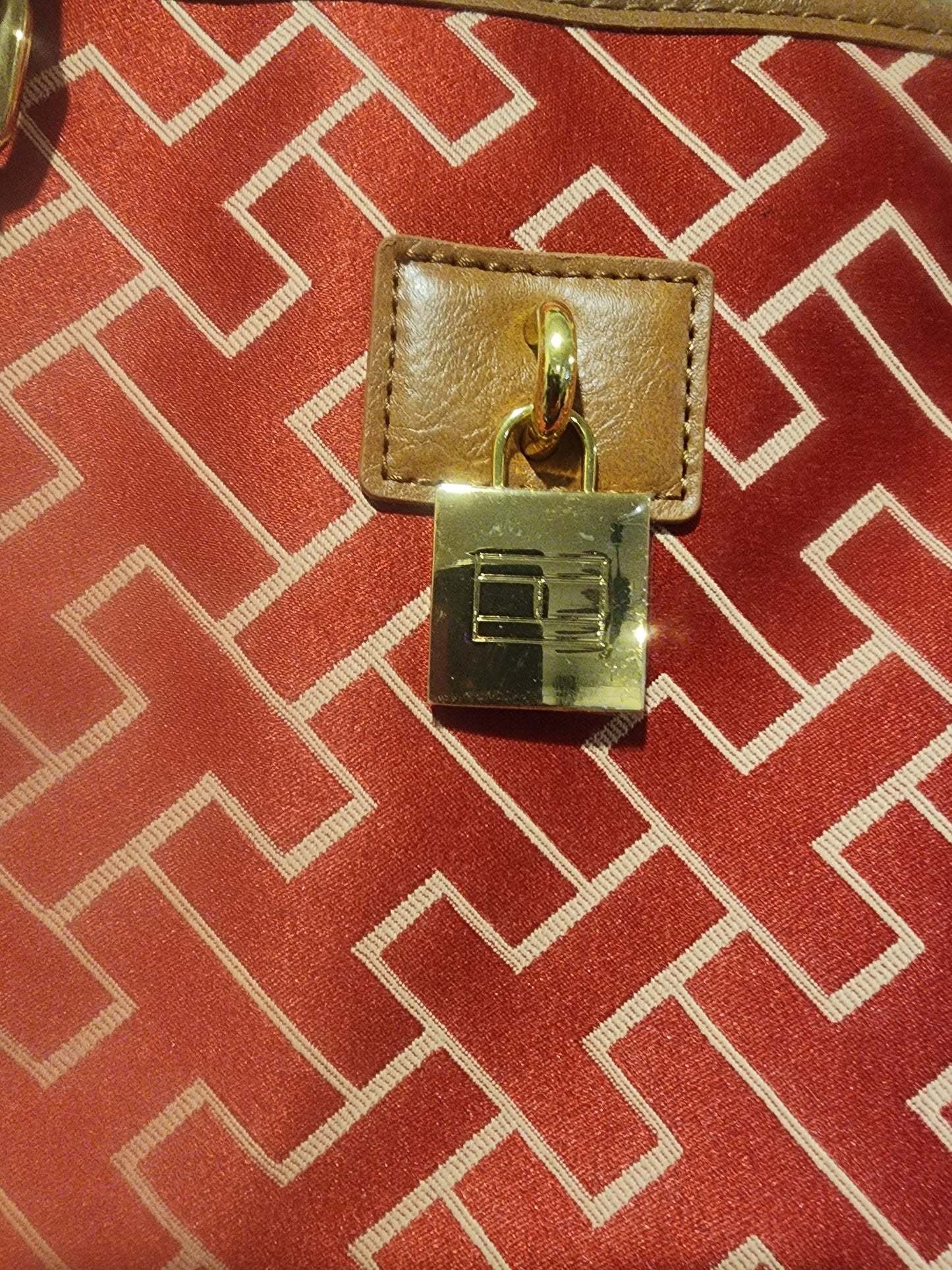 Tommy Hilfiger TH Logo Handbag Tote Multi Color Large Purse Shoulder Bag