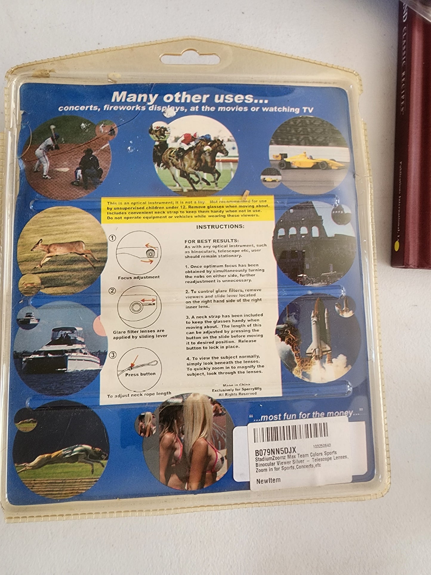 VINTAGE Stadium Zoomz Max 4X Viewer Glasses