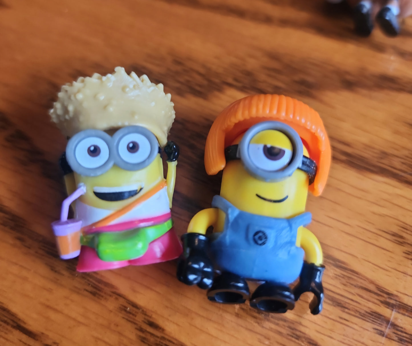 Lot of 4 Minions Golfing, disco, beach & mega blocks