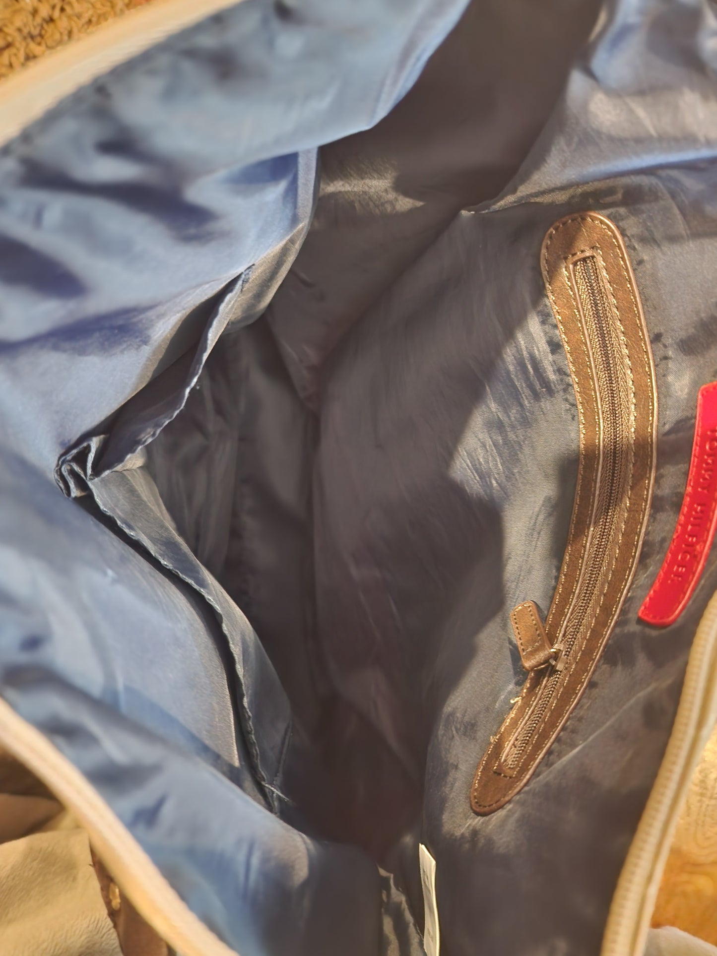 Tommy Hilfiger TH Logo Handbag Tote Multi Color Large Purse Shoulder Bag