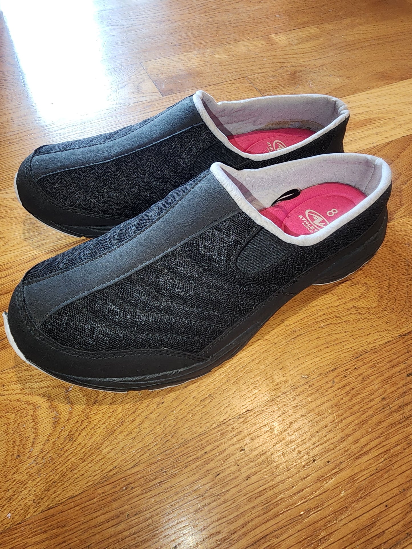 Athletic Works Women's Essential Slip On Athletic Shoe 8