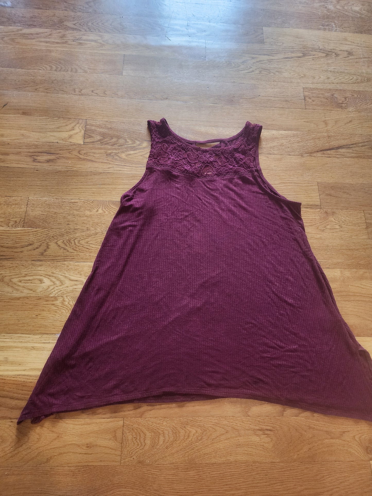 Faded Glory Women's XL 16-18 Sleeveless  Stretch Tank Top with lace an top