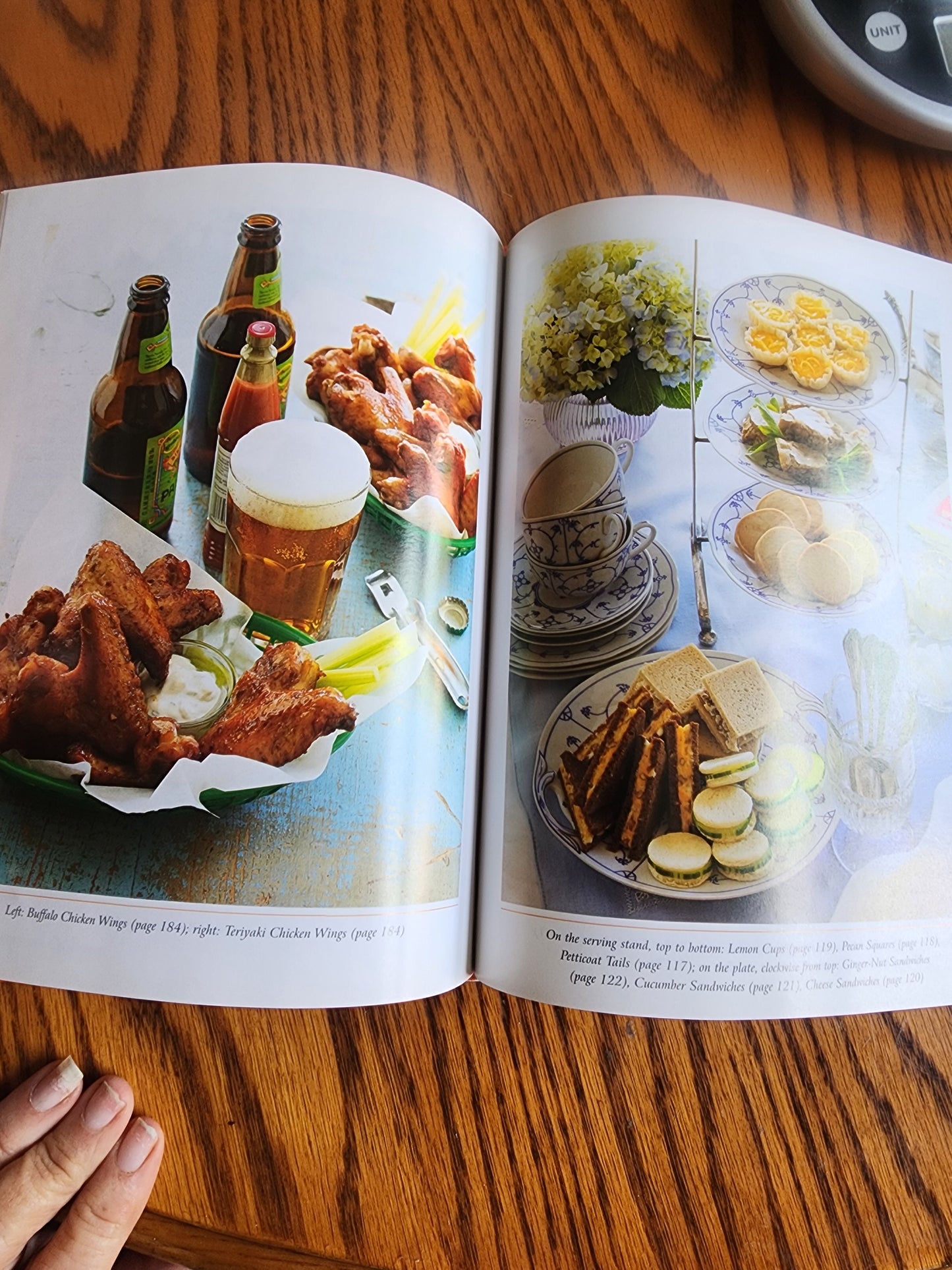 Paula Deen Celebrates! Best Dishes and Best Wishes for the Best Times  Cookbook