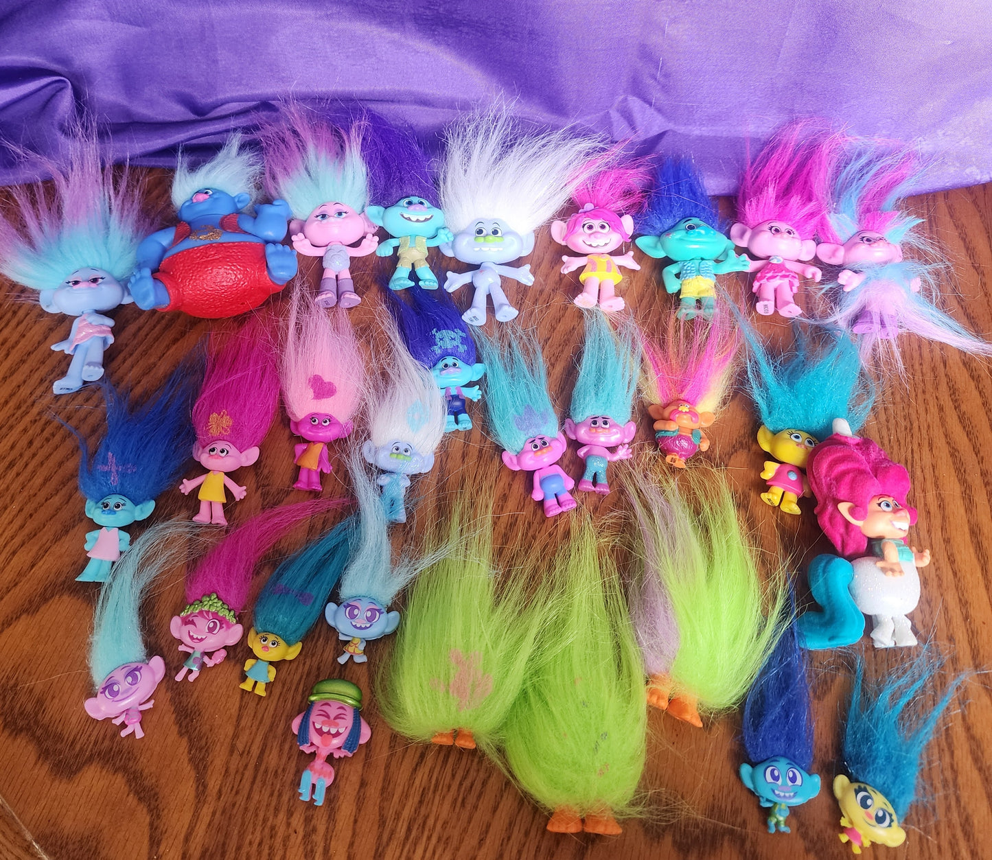 DreamWorks  29 Troll Figures 1" & 3.5" Dolls Lot Hasbro. Pre-owned